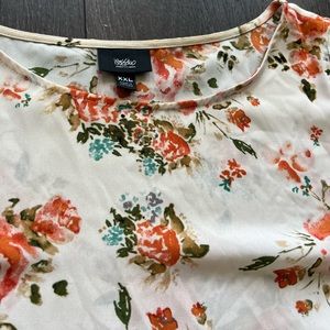 Cold Shoulder Floral Top - Size XXL